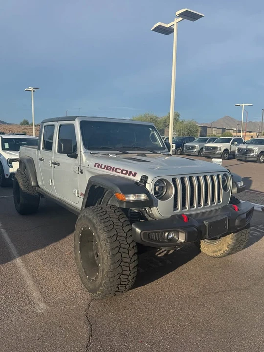 2023 Jeep JT Gladiator - Image 2 of 8