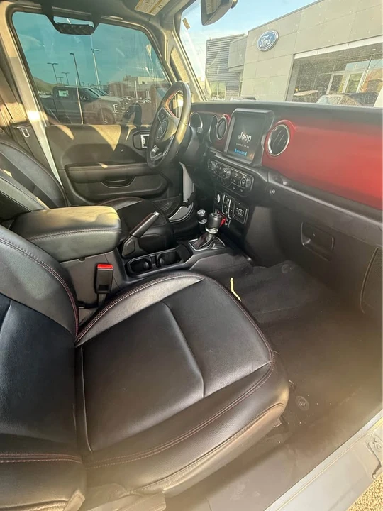 2023 Jeep JT Gladiator - Image 6 of 8