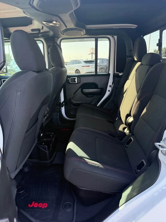 2023 Jeep JT Gladiator - Image 10 of 11
