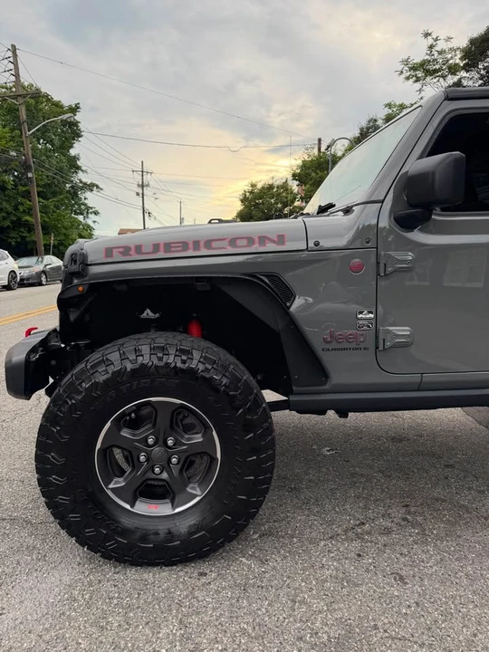2023 Jeep JT Gladiator - Image 11 of 20