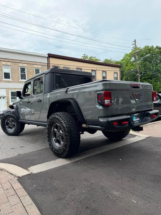 2023 Jeep JT Gladiator - Image 4 of 20