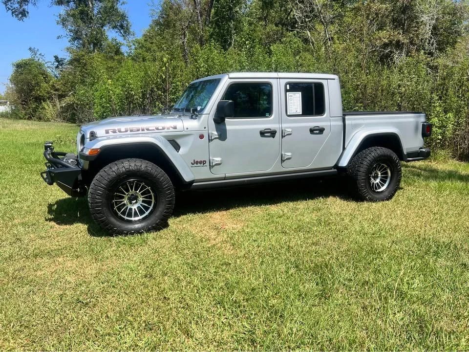 2023 Jeep JT Gladiator - Image 2 of 14