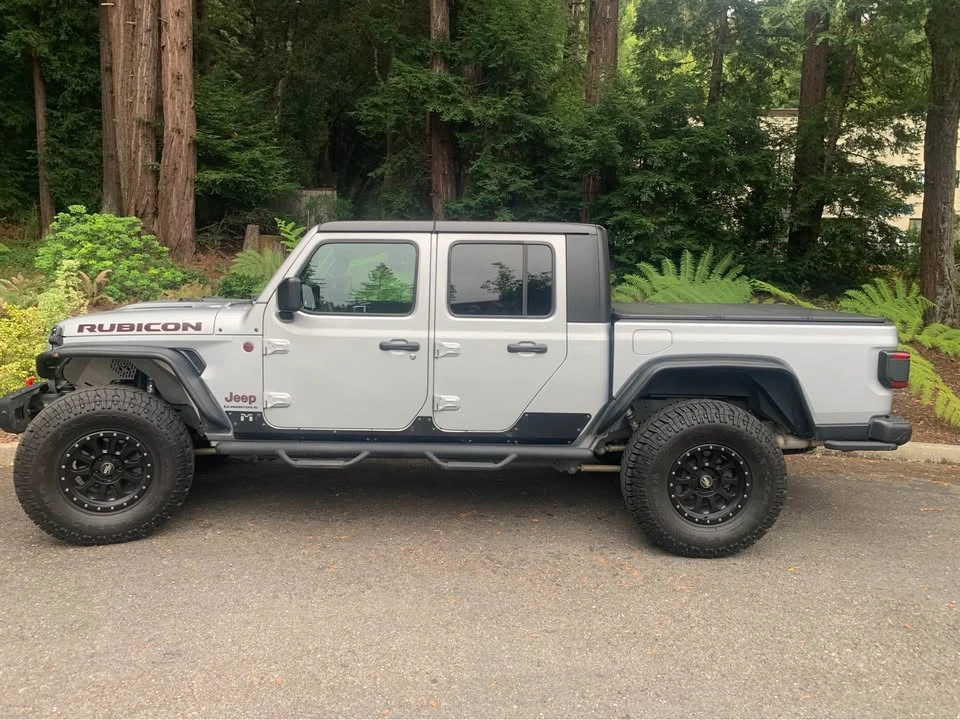 2023 Jeep JT Gladiator - Image 3 of 9