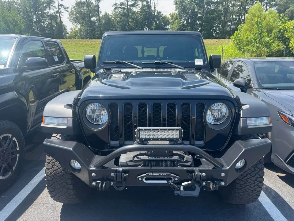 2023 Jeep JT Gladiator - Image 2 of 11