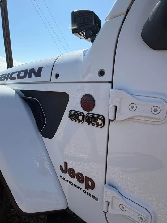 2023 Jeep JT Gladiator - Image 7 of 10