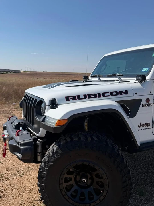 2023 Jeep JT Gladiator - Image 4 of 10