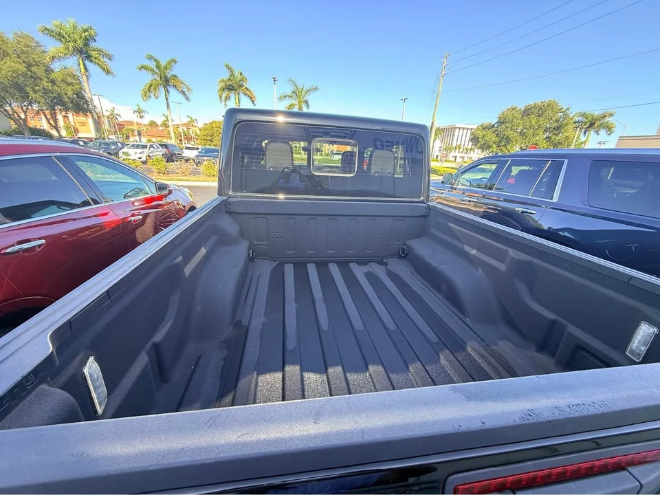 2023 Jeep JT Gladiator - Image 5 of 13