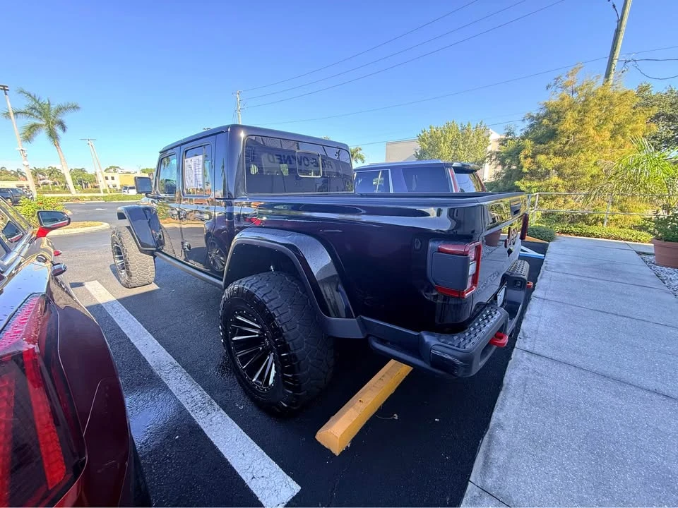 2023 Jeep JT Gladiator - Image 3 of 13