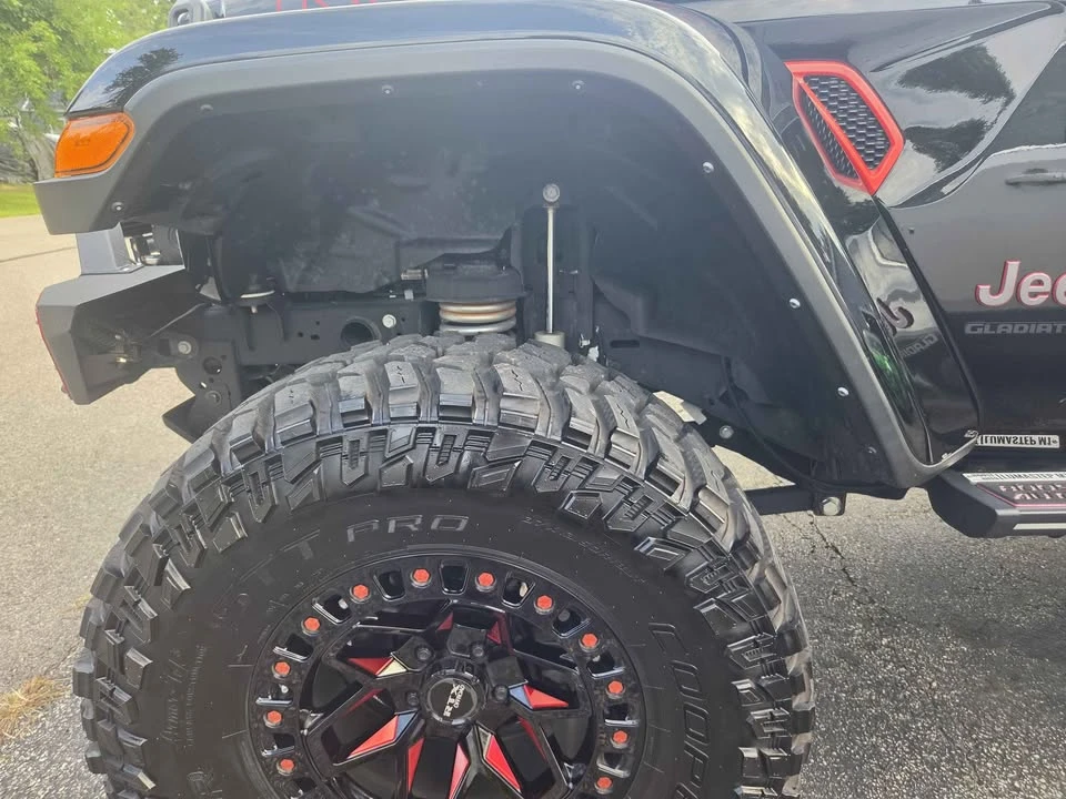 2023 Jeep JT Gladiator - Image 10 of 12