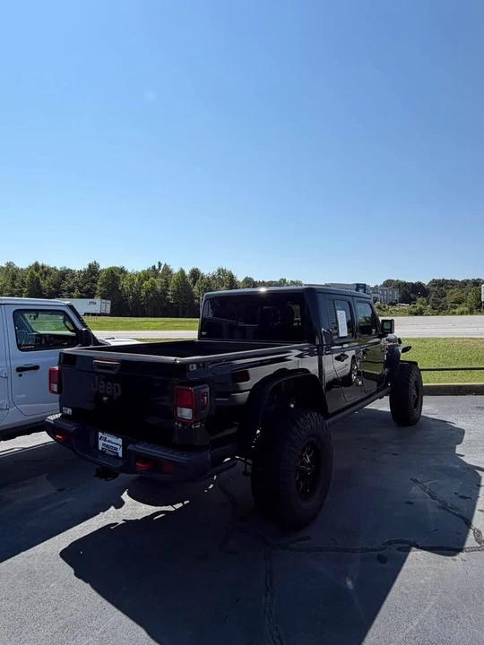 2023 Jeep JT Gladiator - Image 3 of 8