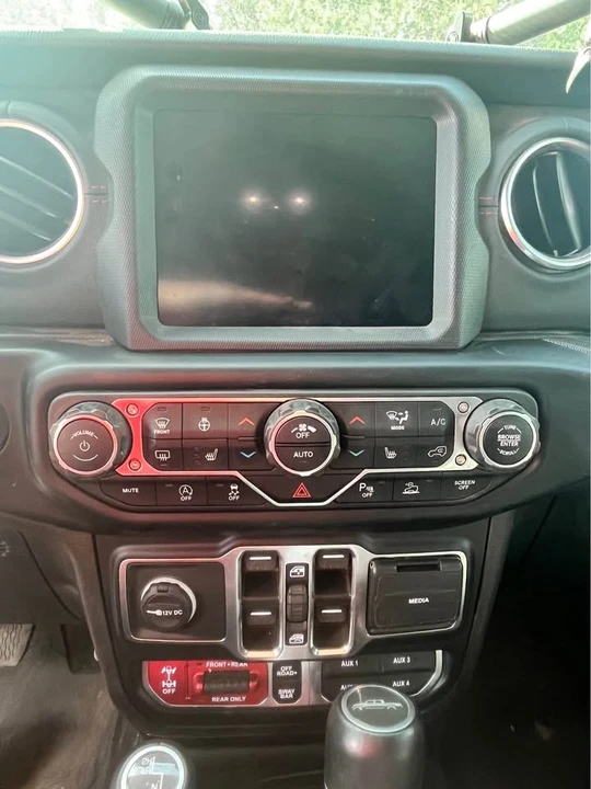 2023 Jeep JT Gladiator - Image 9 of 12