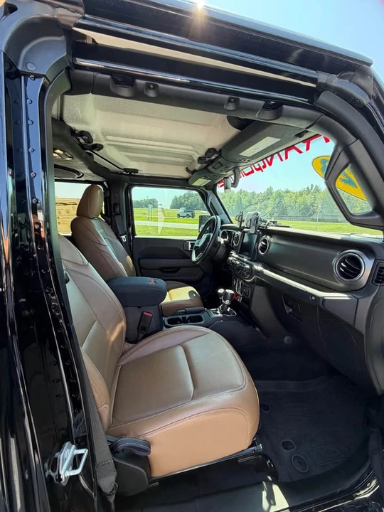 2023 Jeep JT Gladiator - Image 7 of 8