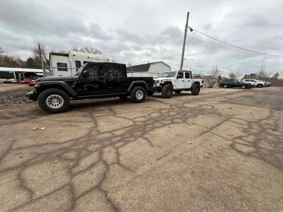 2023 Jeep JT Gladiator - Image 4 of 4