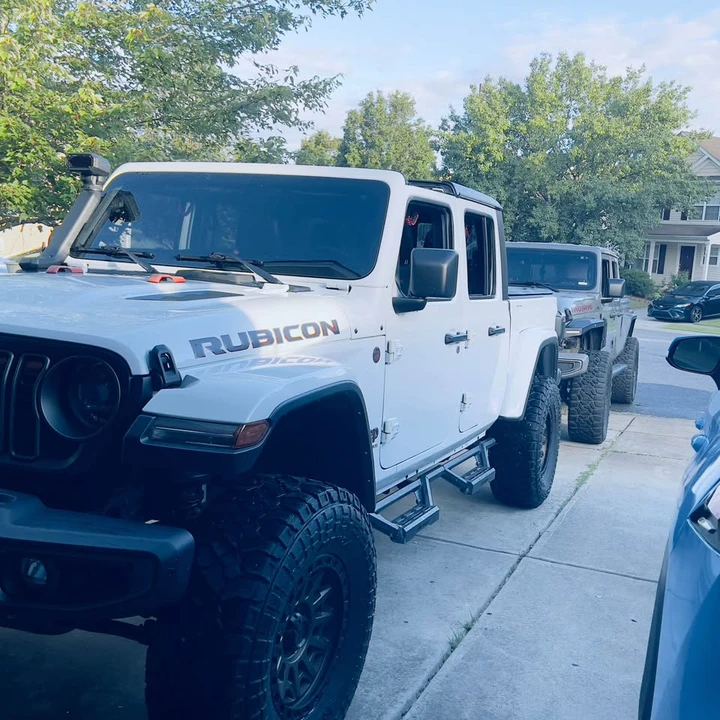 2023 Jeep JT Gladiator - Image 18 of 20