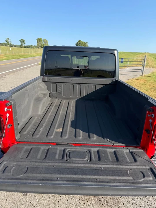 2023 Jeep JT Gladiator - Image 10 of 12