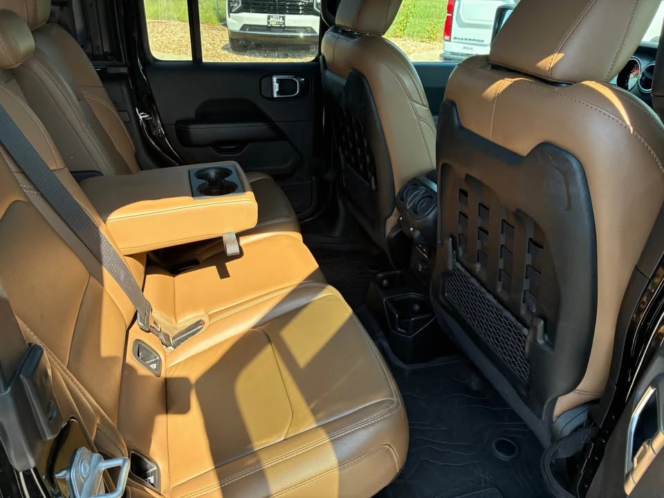 2023 Jeep JT Gladiator - Image 10 of 11