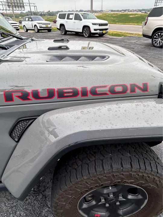 2023 Jeep JT Gladiator - Image 8 of 9
