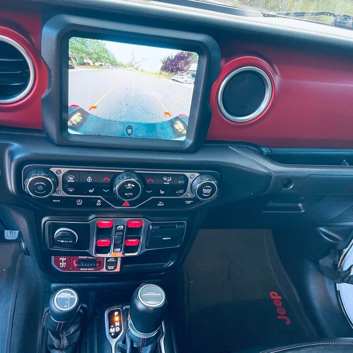 2023 Jeep JT Gladiator - Image 14 of 20