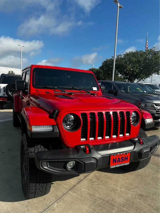 2023 Jeep JT Gladiator - Image 3 of 11