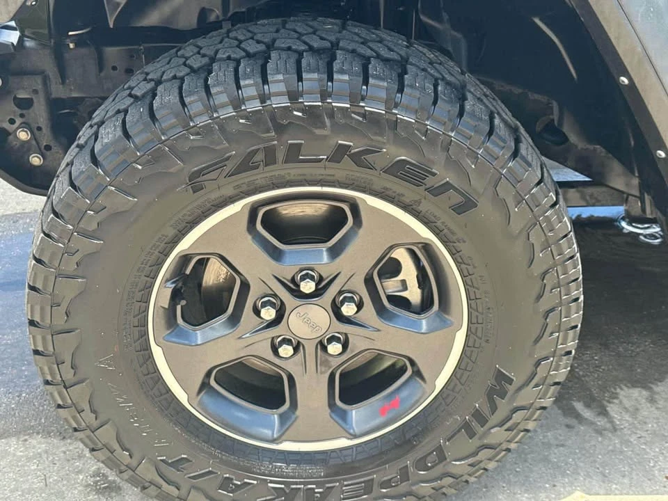 2023 Jeep JT Gladiator - Image 4 of 17