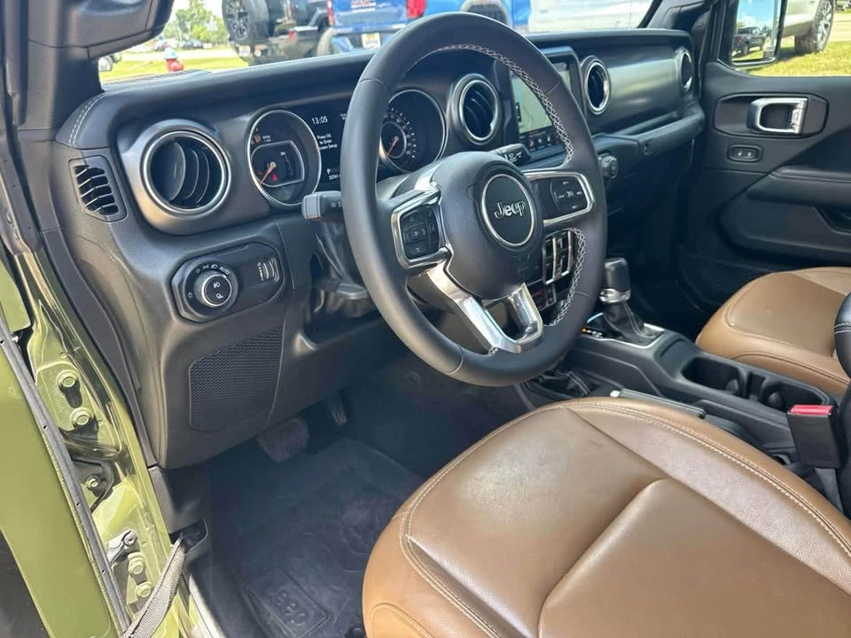 2023 Jeep JT Gladiator - Image 11 of 17