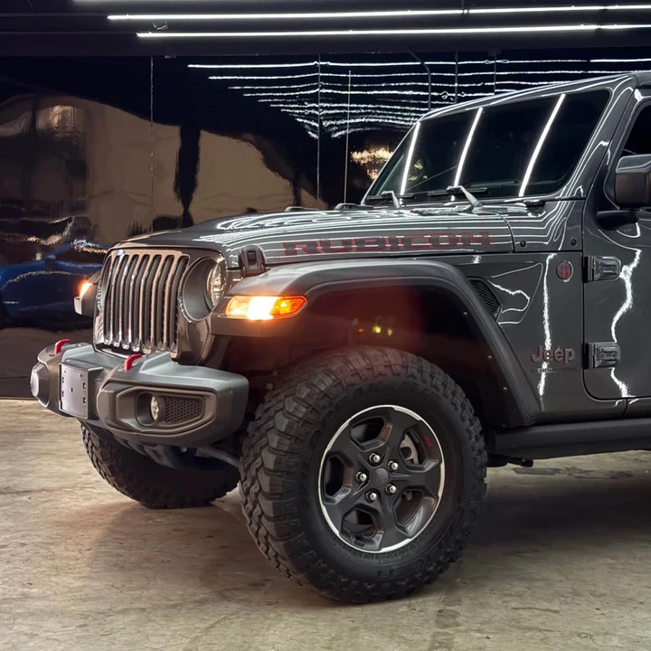 2023 Jeep JT Gladiator - Image 2 of 13