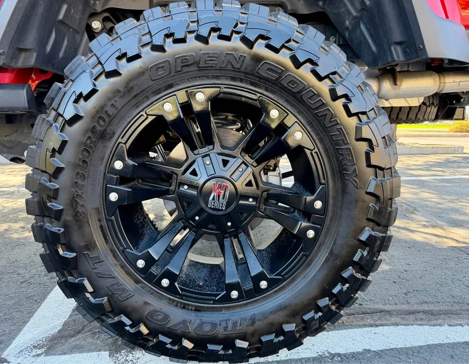 2023 Jeep JT Gladiator - Image 17 of 19