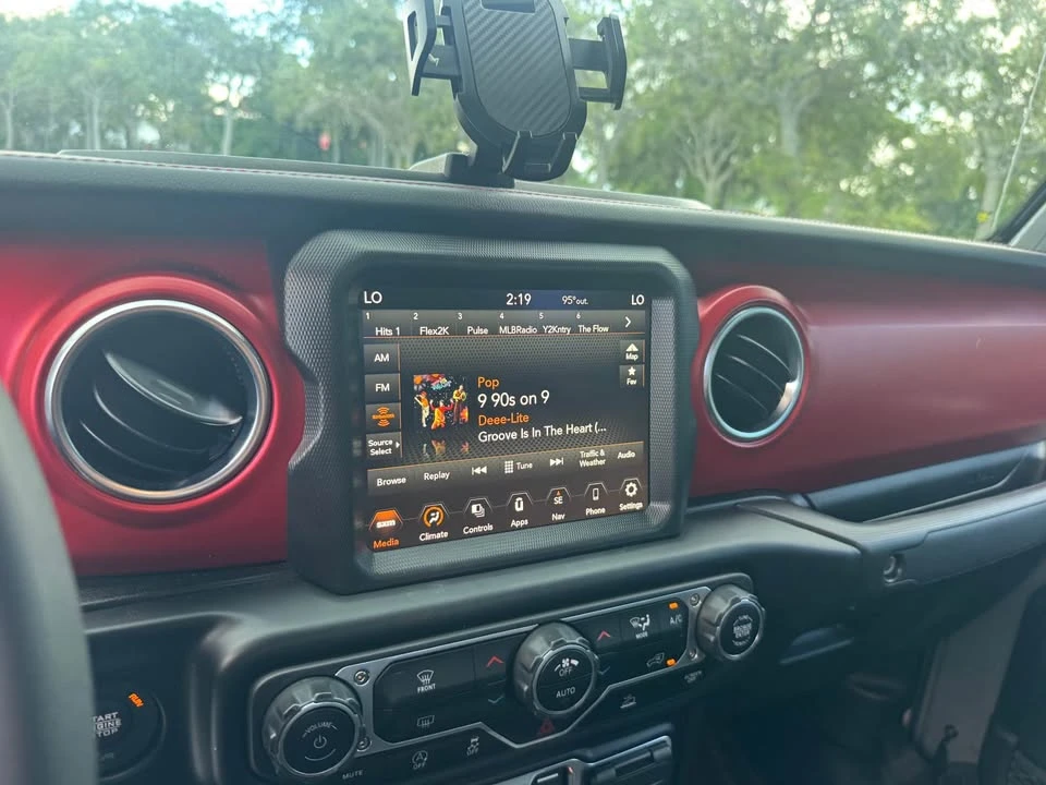 2023 Jeep JT Gladiator - Image 19 of 19