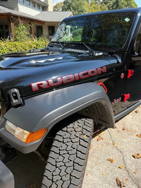 2023 Jeep JT Gladiator - Image 3 of 5