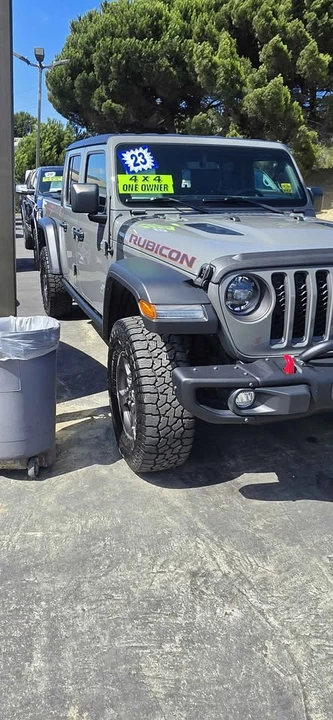 2023 Jeep JT Gladiator - Image 2 of 5