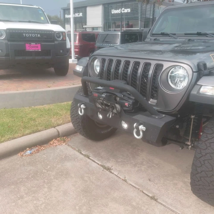 2023 Jeep JT Gladiator - Image 3 of 4