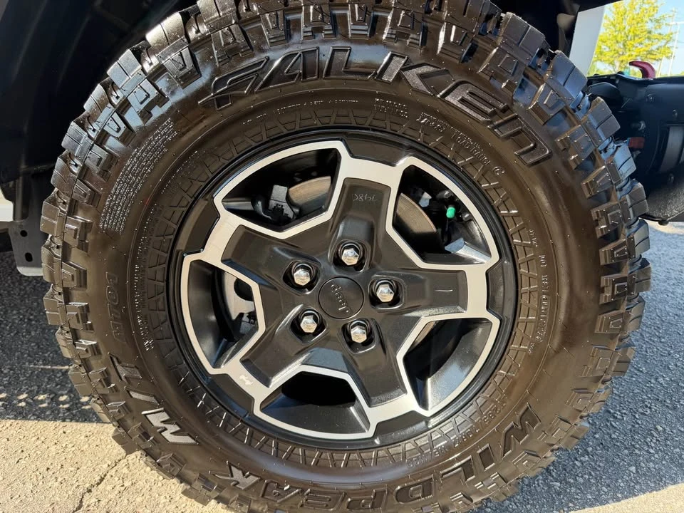 2023 Jeep JT Gladiator - Image 6 of 20