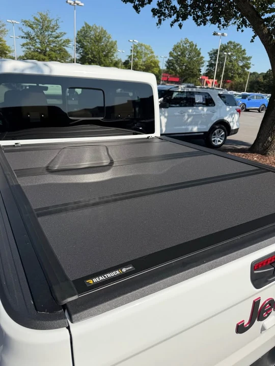 2023 Jeep JT Gladiator - Image 11 of 20