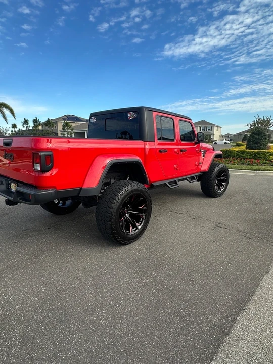 2023 Jeep JT Gladiator - Image 16 of 16