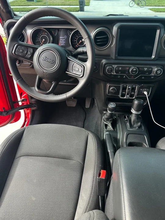 2023 Jeep JT Gladiator - Image 7 of 16