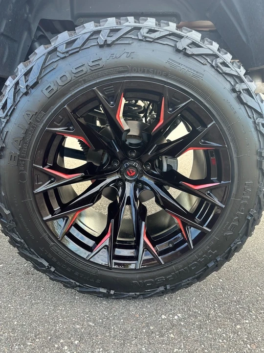 2023 Jeep JT Gladiator - Image 9 of 16
