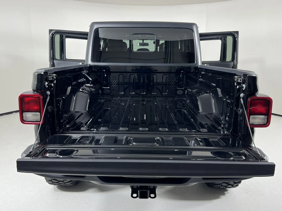 2023 Jeep JT Gladiator - Image 6 of 13