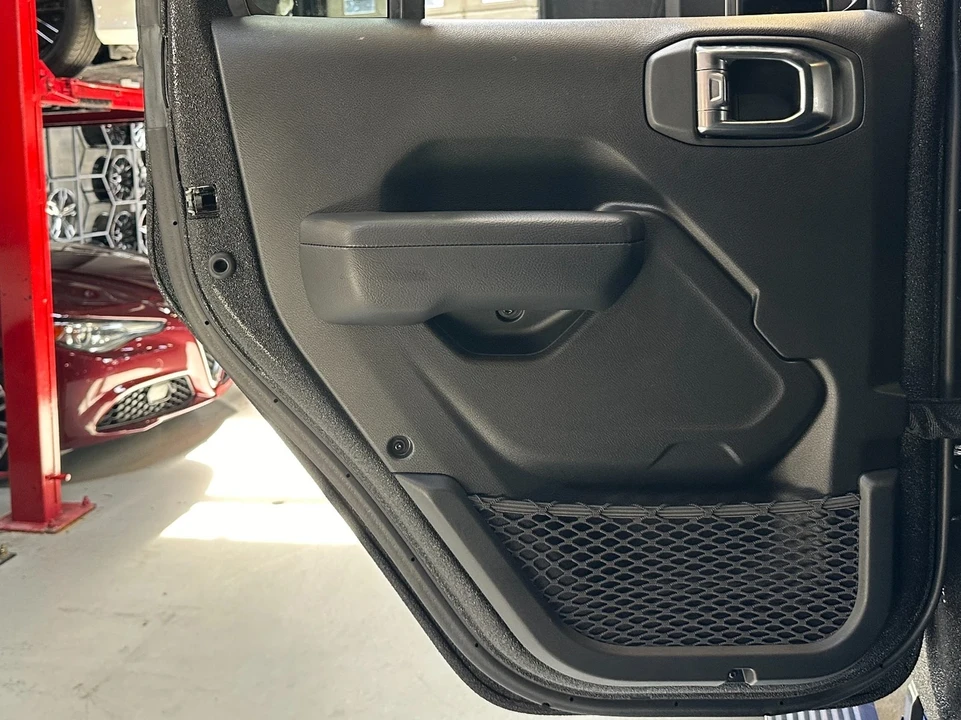 2023 Jeep JT Gladiator - Image 19 of 21