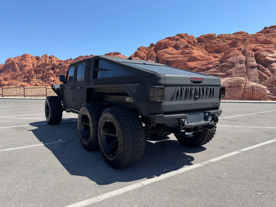 2023 Jeep JT Gladiator - Image 5 of 31