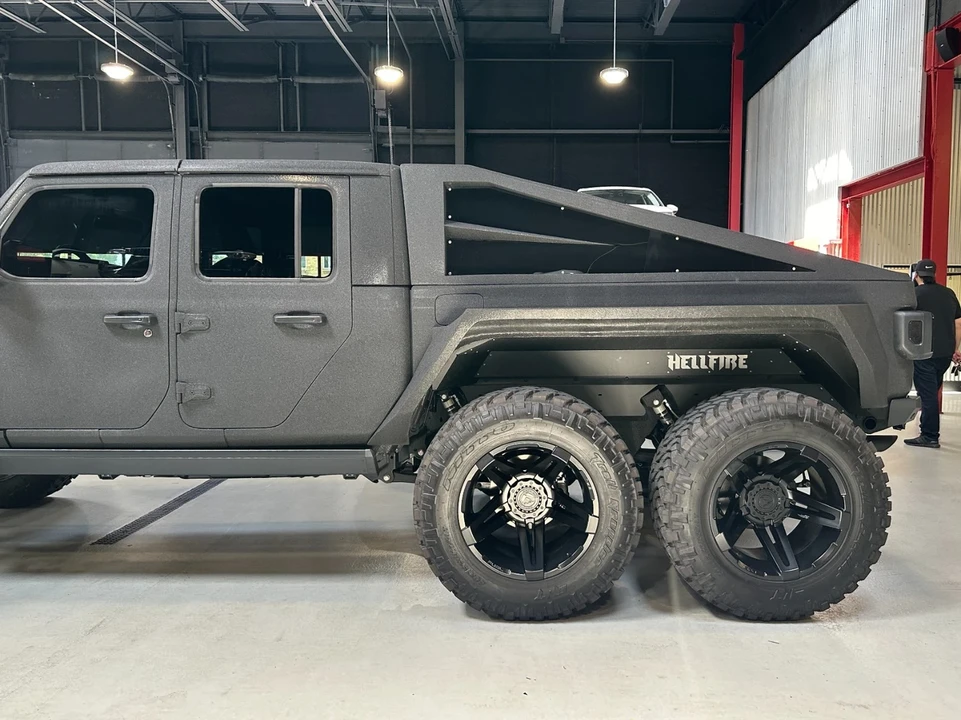 2023 Jeep JT Gladiator - Image 4 of 21