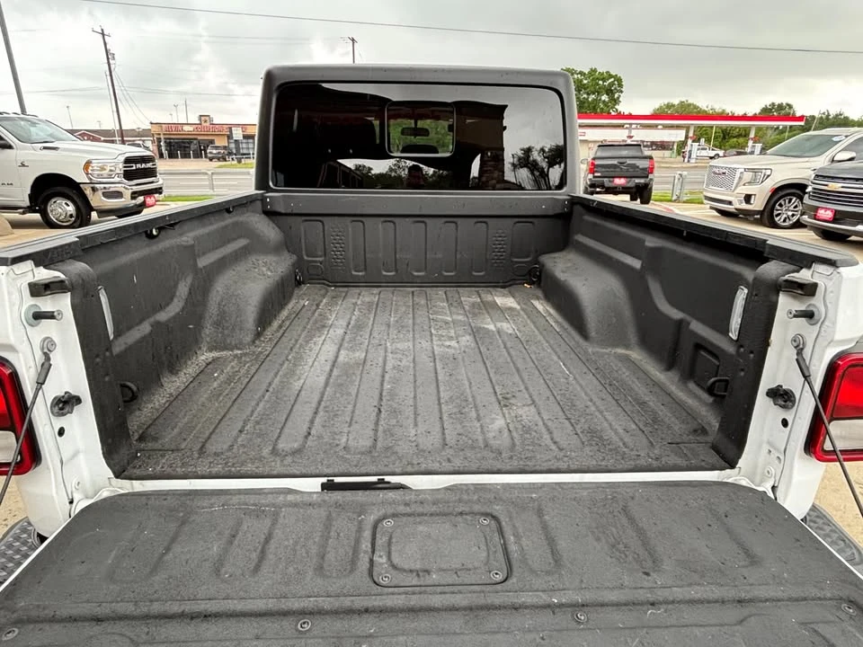 2023 Jeep JT Gladiator - Image 3 of 16