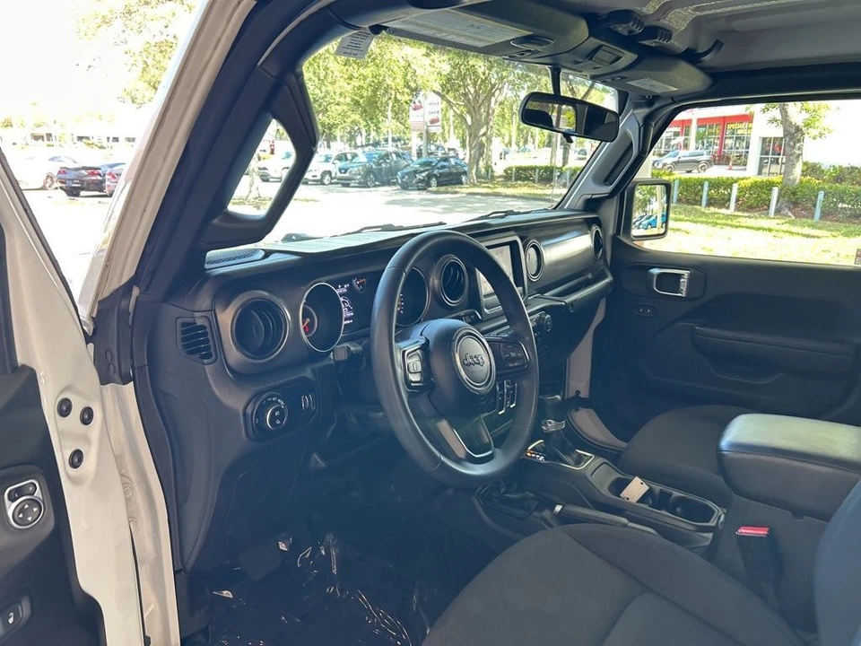 2023 Jeep JT Gladiator - Image 6 of 12