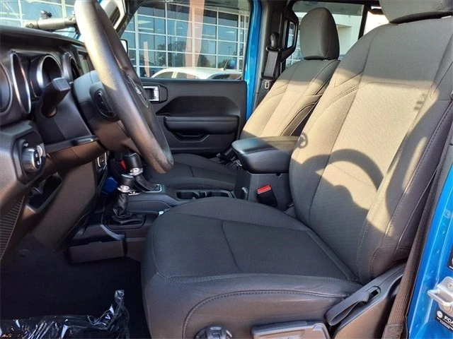 2023 Jeep JT Gladiator - Image 17 of 21