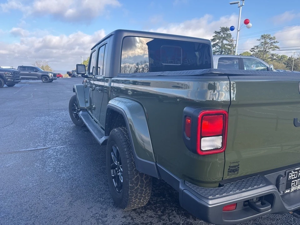 2023 Jeep JT Gladiator - Image 7 of 12