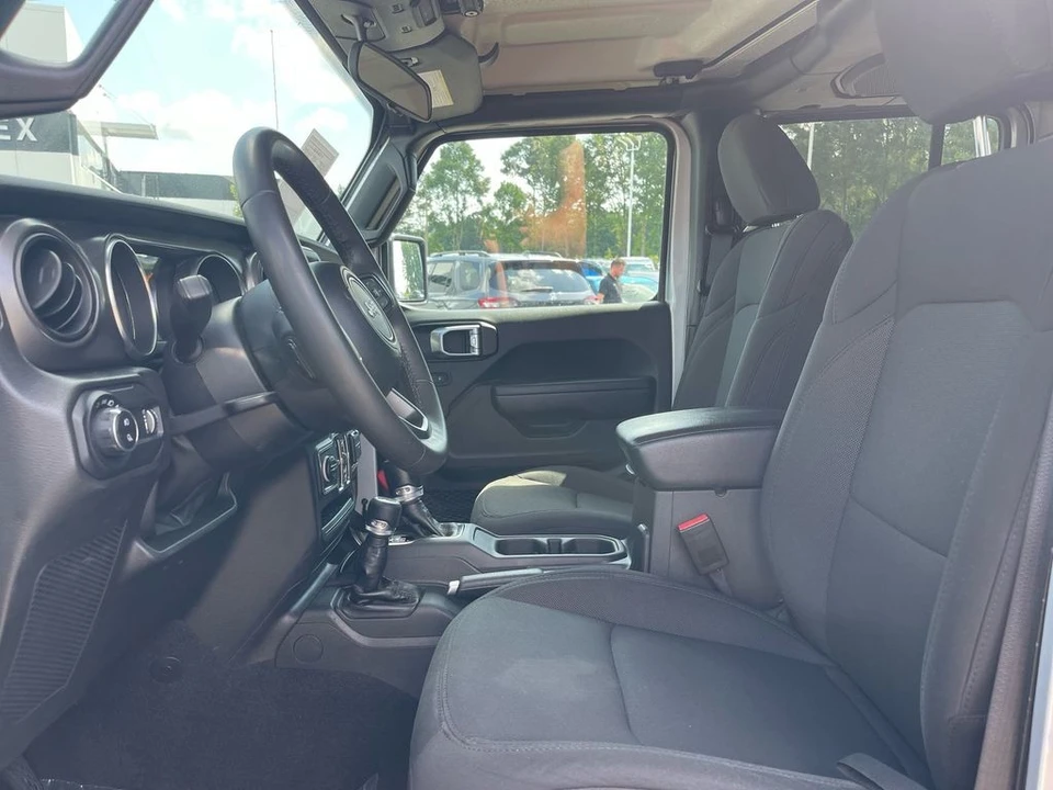 2023 Jeep JT Gladiator - Image 9 of 12