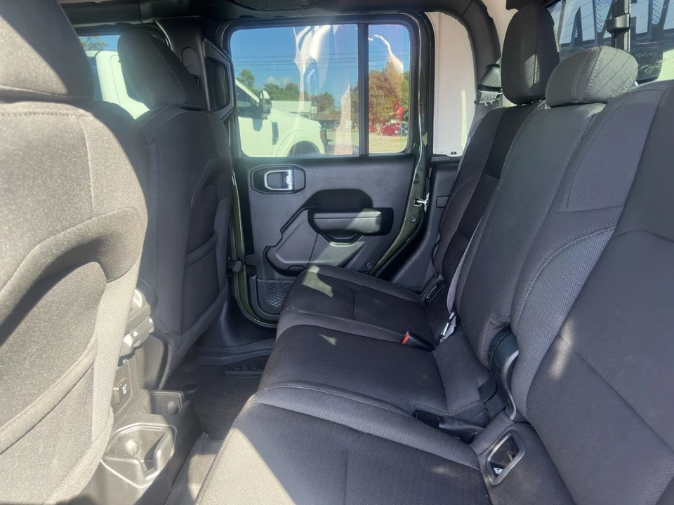 2023 Jeep JT Gladiator - Image 2 of 12