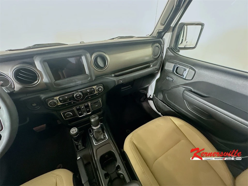 2023 Jeep JT Gladiator - Image 11 of 21