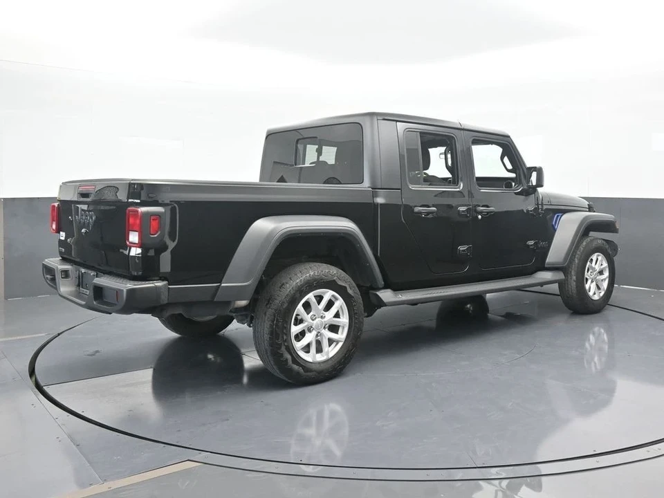 2023 Jeep JT Gladiator - Image 6 of 12