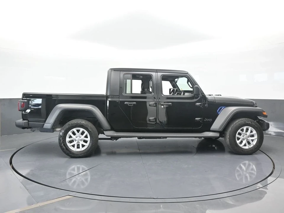 2023 Jeep JT Gladiator - Image 7 of 12