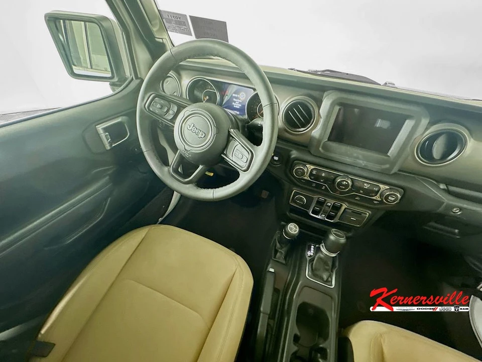 2023 Jeep JT Gladiator - Image 9 of 21
